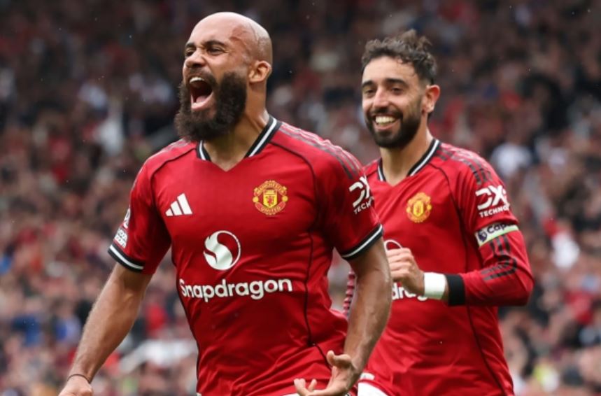 Kompany phàn nàn trọng tài một cách gay gắt nhất trong sự nghiệp HLV